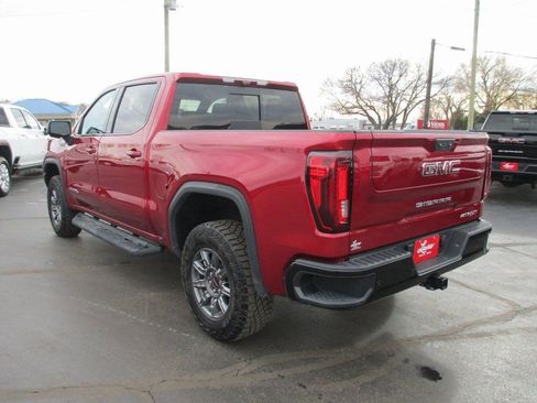 Used 2025 GMC Sierra 1500 AT4X image 9
