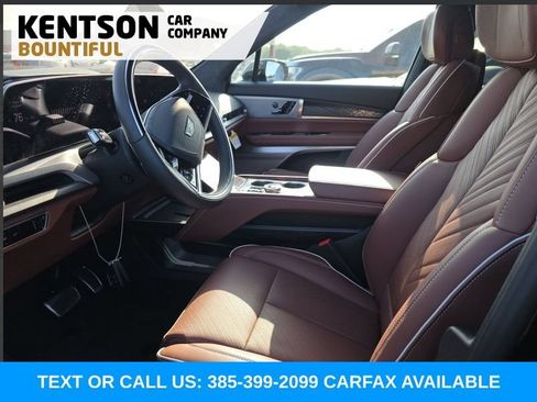 Used 2026 Cadillac Vistiq Platinum AWD/4WD image 7
