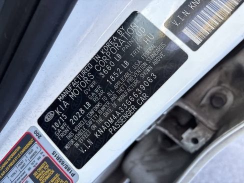 Used 2016 Kia Rio LX image 12