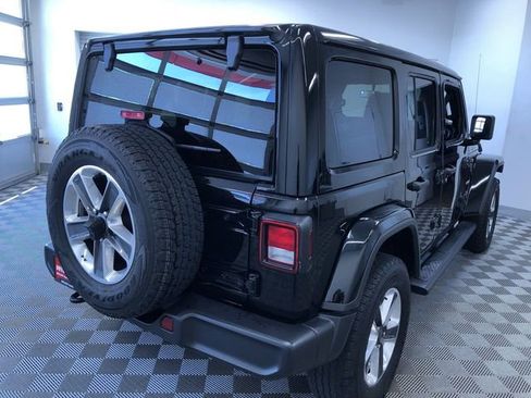 Used 2021 Jeep Wrangler Unlimited Sahara w/ Cold Weather Group AWD/4WD image 34