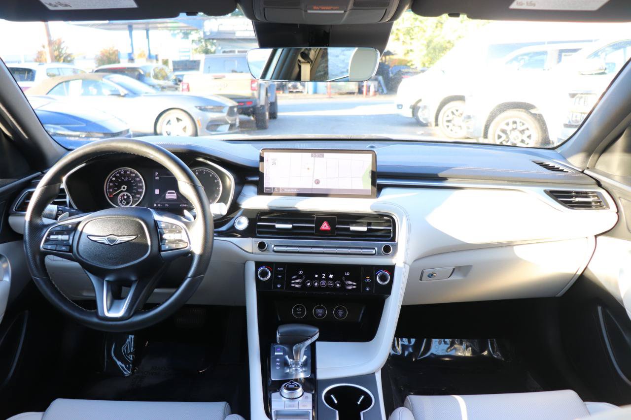 Used 2024 Genesis G70 2.5T AWD/4WD image 16