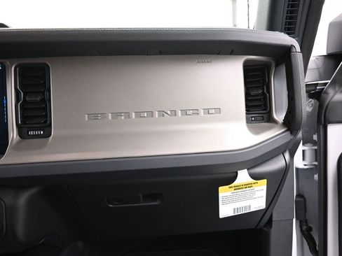 New 2025 Ford Bronco Outer Banks image 23