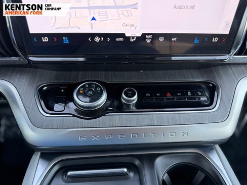 Used 2025 Ford Expedition Max Platinum w/ Platinum Ultimate Package AWD/4WD image 21