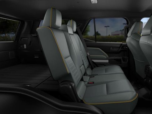 New 2026 Toyota 4Runner Trailhunter AWD/4WD image 2