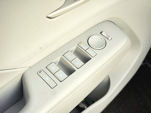 New 2026 Hyundai Kona SEL Sport image 18