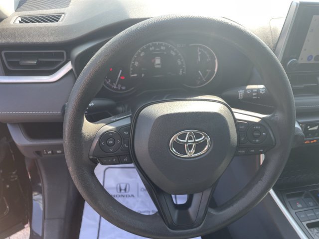 Used 2023 Toyota RAV4 LE FWD image 11