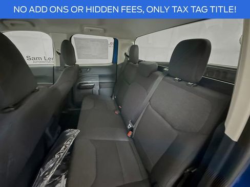 New 2025 Ford Maverick XL image 22