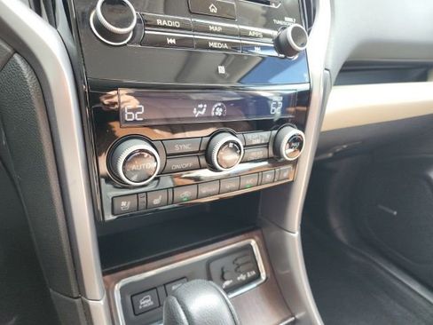 Certified 2021 Subaru Ascent Touring image 38
