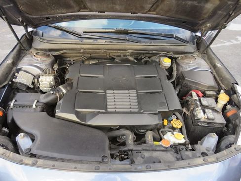 Used 2015 Subaru Legacy 3.6R Limited image 41