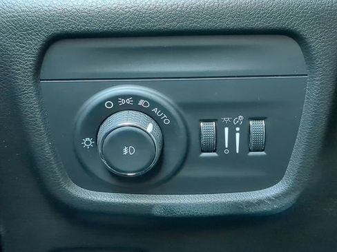 Certified 2023 Jeep Grand Cherokee L Overland AWD/4WD image 31
