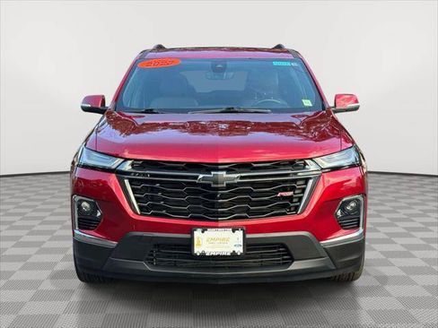Used 2023 Chevrolet Traverse RS AWD/4WD image 2