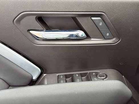 Used 2023 Chevrolet Colorado Z71 w/ Z71 Convenience Package 2 image 15