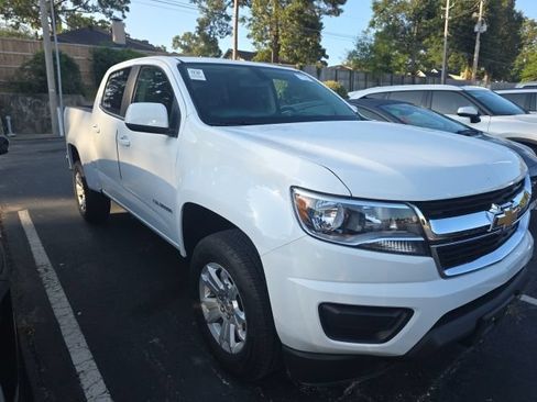 Used 2019 Chevrolet Colorado LT RWD image 2