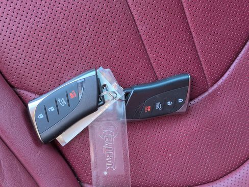 Used 2023 Lexus RX 350 F Sport image 33