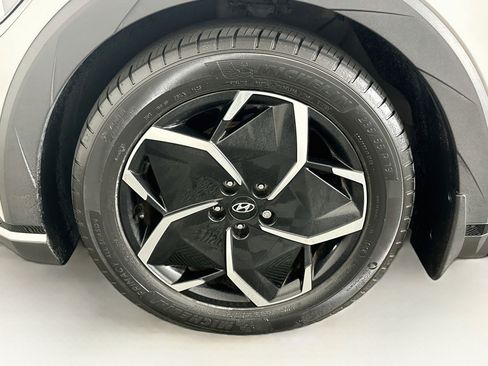 Used 2024 Hyundai Ioniq 5 SE RWD image 11