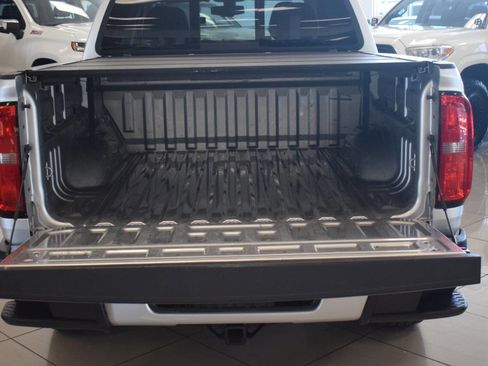 Used 2018 Chevrolet Colorado Z71 AWD/4WD image 36