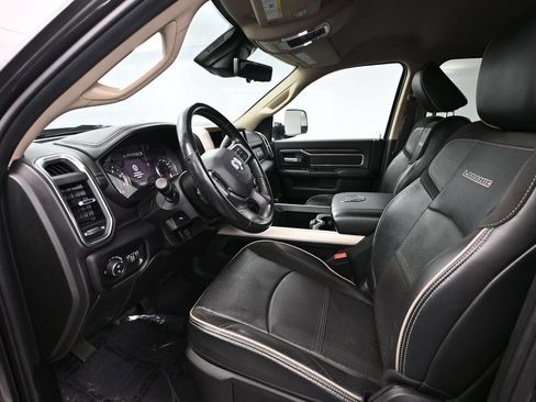 Used 2022 RAM 3500 Laramie AWD/4WD image 34