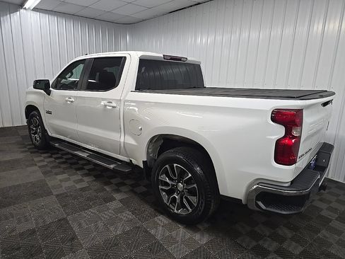 Used 2022 Chevrolet Silverado 1500 LT RWD image 9