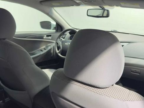 Used 2012 Hyundai Sonata GLS FWD image 14