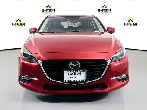 Used 2017 MAZDA MAZDA3 Grand Touring w/ Premium Equipment Package FWD image 2