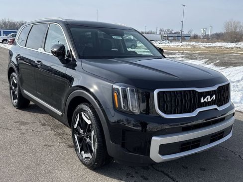 New 2025 Kia Telluride EX w/ EX Captain's Chair Package image 2