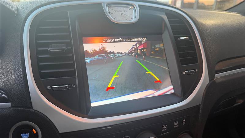 Used 2014 Chrysler 300 C AWD/4WD image 30