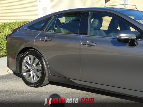 Used 2023 Toyota Mirai w/ Advanced Technology Package RWD image 7