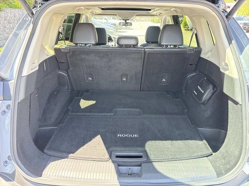Used 2023 Nissan Rogue SV w/ SV Premium B Package AWD/4WD image 27