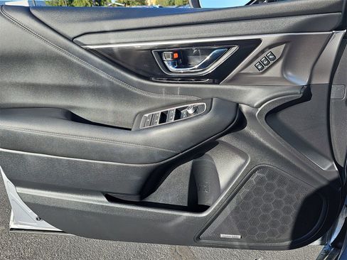 Used 2020 Subaru Outback Limited w/ Popular Package #2 image 28