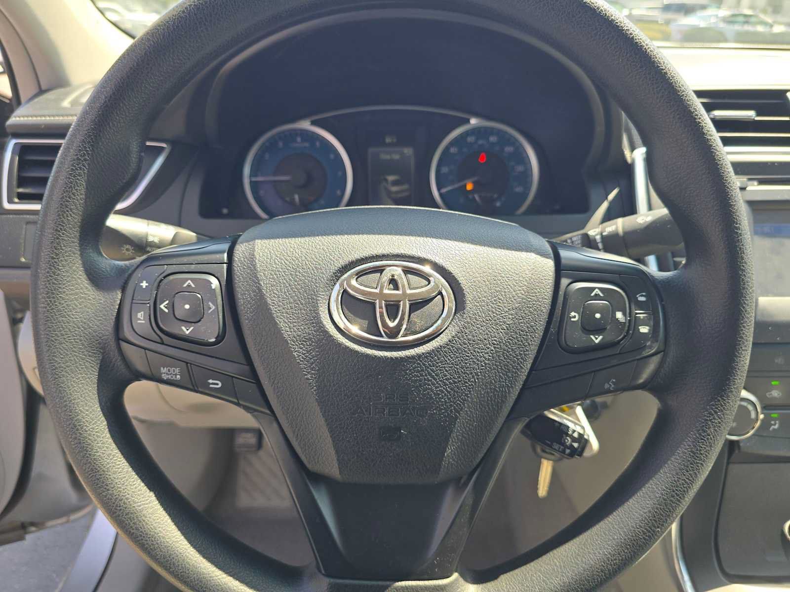 Used 2017 Toyota Camry LE FWD image 22