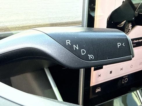 Used 2018 Tesla Model 3 Long Range image 38