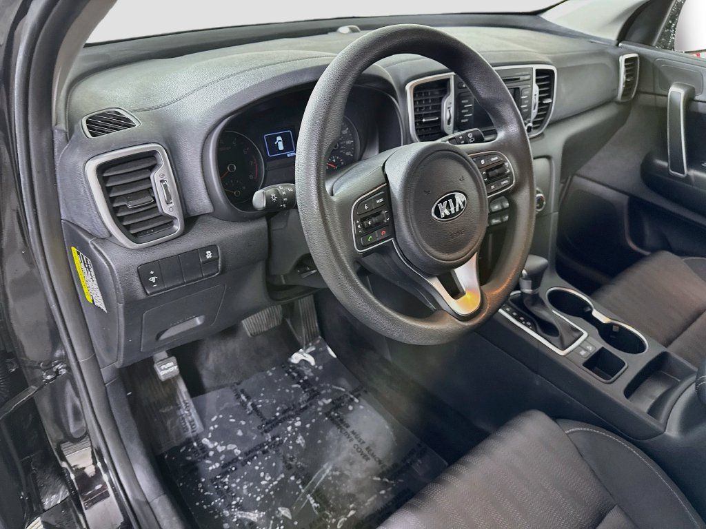 Used 2019 Kia Sportage LX FWD image 16