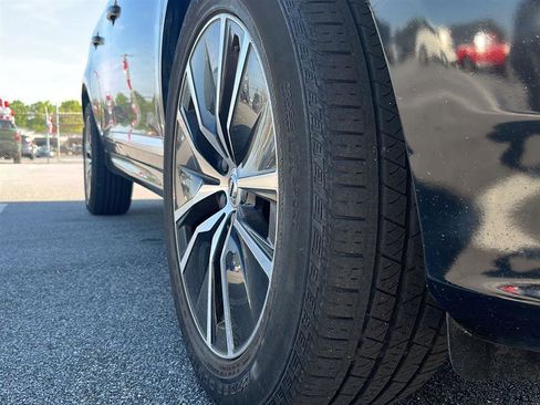 Used 2016 Volvo XC60 T5 Platinum w/ Climate Package image 15