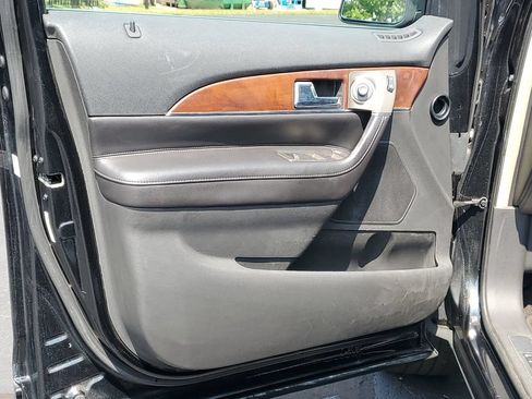Used 2014 Lincoln MKX AWD w/ Equipment Group 102A image 22