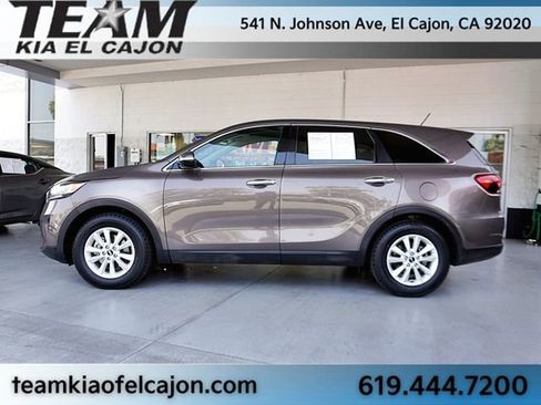 Certified 2019 Kia Sorento FWD image 6