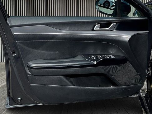 Used 2023 Kia K5 LXS image 22