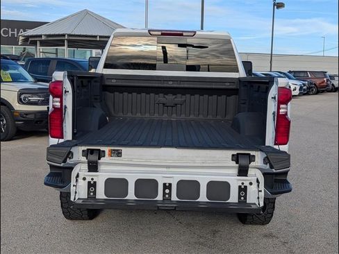 Used 2025 Chevrolet Silverado 2500 LT image 18