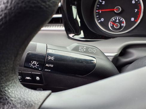 Used 2022 Kia K5 LXS image 28