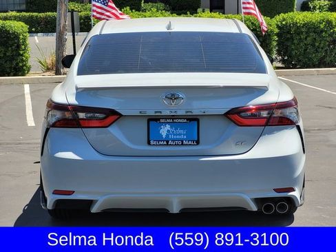 Used 2023 Toyota Camry SE FWD image 6