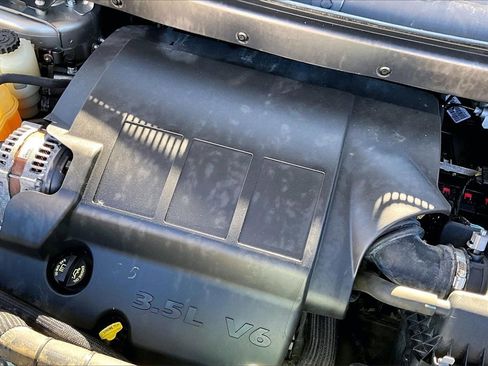 Used 2009 Dodge Journey SXT w/ Rear Seat Video Group image 35