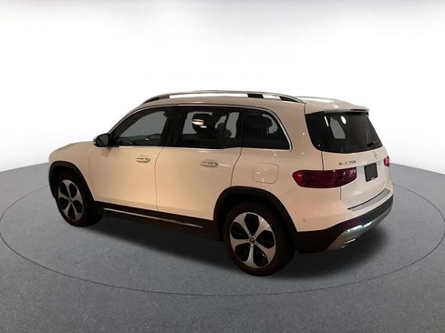 Used 2025 Mercedes-Benz GLB 250 image 11