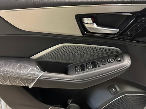 New 2026 Acura MDX SH-AWD image 31