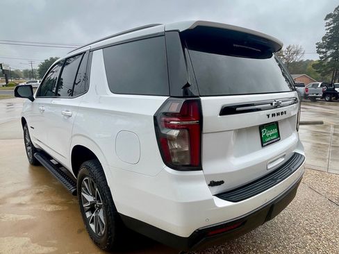 Certified 2023 Chevrolet Tahoe Z71 w/ Luxury Package image 9