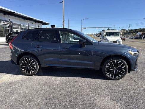 New 2026 Volvo XC60 T8 Ultra w/ Protection Package Premier image 6