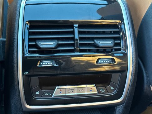 Used 2022 BMW X5 xDrive45e w/ M Sport Package image 16