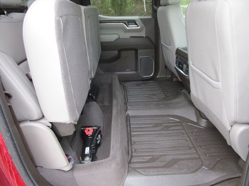 Used 2024 GMC Sierra 1500 SLT w/ SLT Premium Plus Package image 26