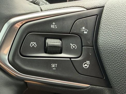 Used 2025 Chevrolet Trax ACTIV FWD image 29