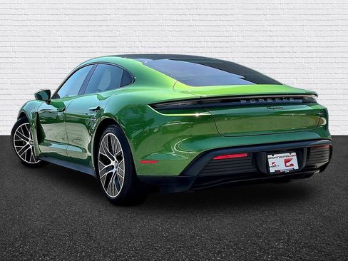 Used 2023 Porsche Taycan RWD image 4