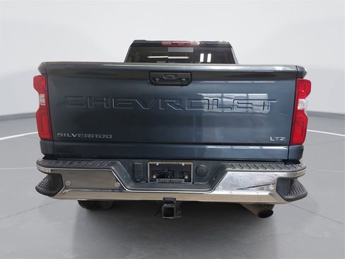 Used 2020 Chevrolet Silverado 2500 LTZ w/ LTZ Premium Package image 5