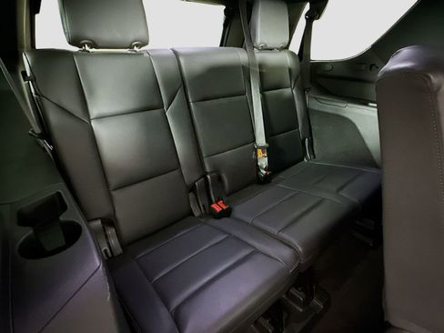 Used 2022 Cadillac Escalade Luxury AWD/4WD image 28